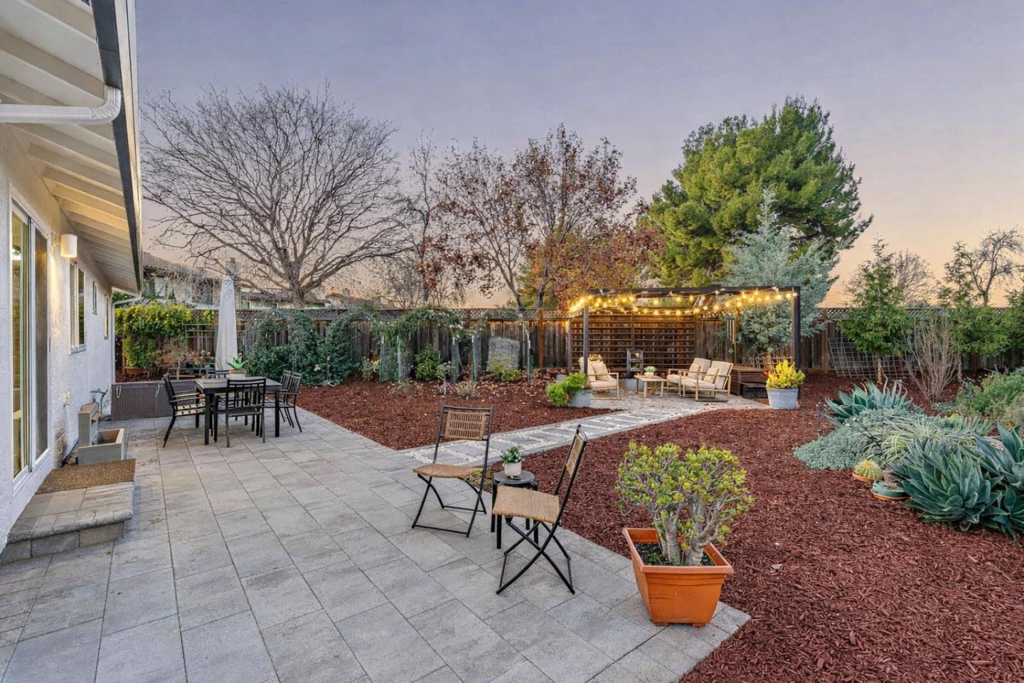 Detail Gallery Image 6 of 40 For 6133 Broadway Ave, Newark,  CA 94560 - 4 Beds | 2 Baths