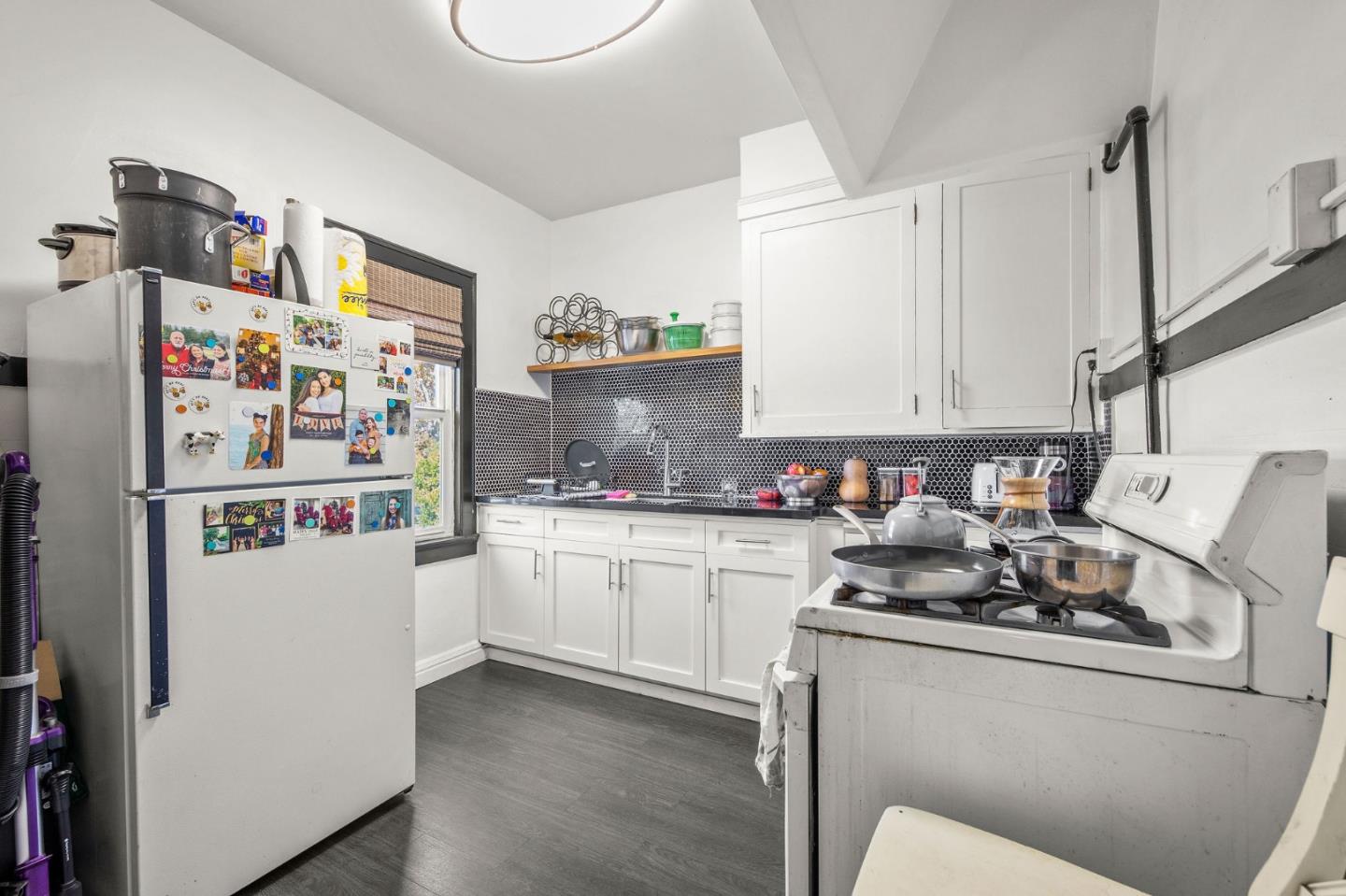 Detail Gallery Image 14 of 16 For 994 the Alameda, San Jose,  CA 95126 - – Beds | – Baths