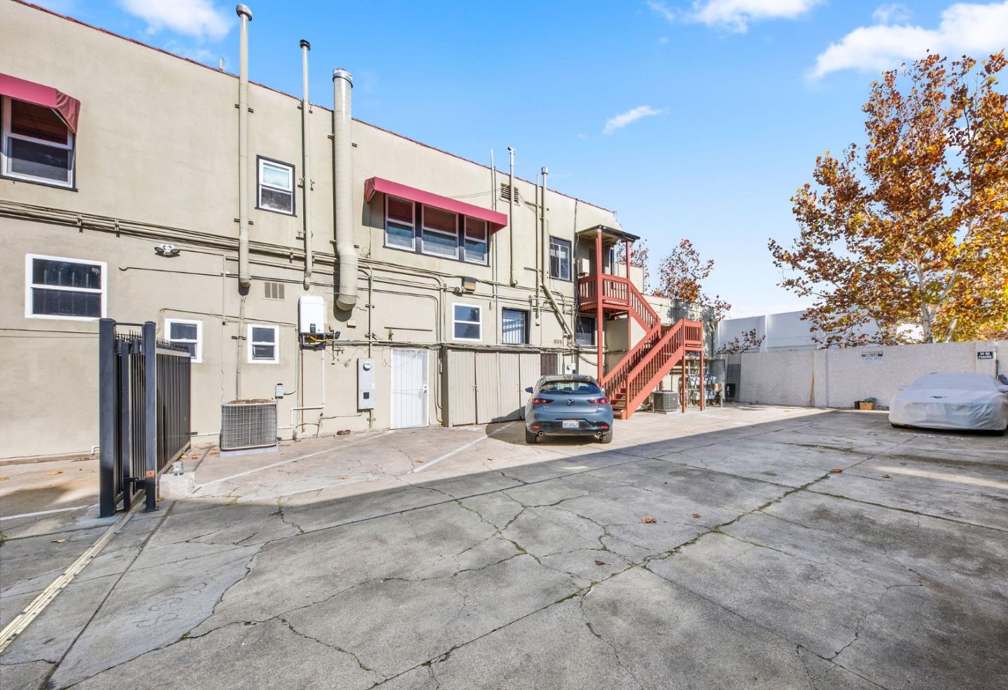 Detail Gallery Image 5 of 16 For 994 the Alameda, San Jose,  CA 95126 - – Beds | – Baths