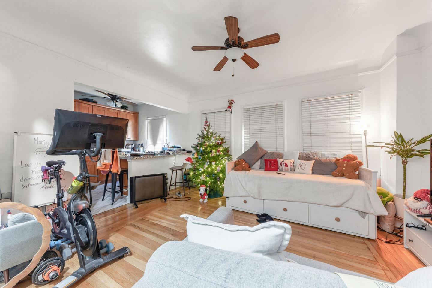 Detail Gallery Image 9 of 16 For 994 the Alameda, San Jose,  CA 95126 - – Beds | – Baths