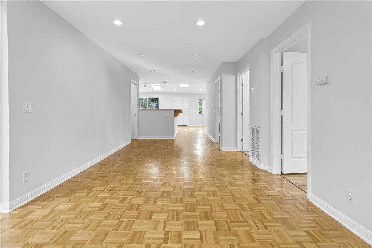 Detail Gallery Image 17 of 34 For 860 Sunset Dr, Pacific Grove,  CA 93950 - 3 Beds | 2 Baths