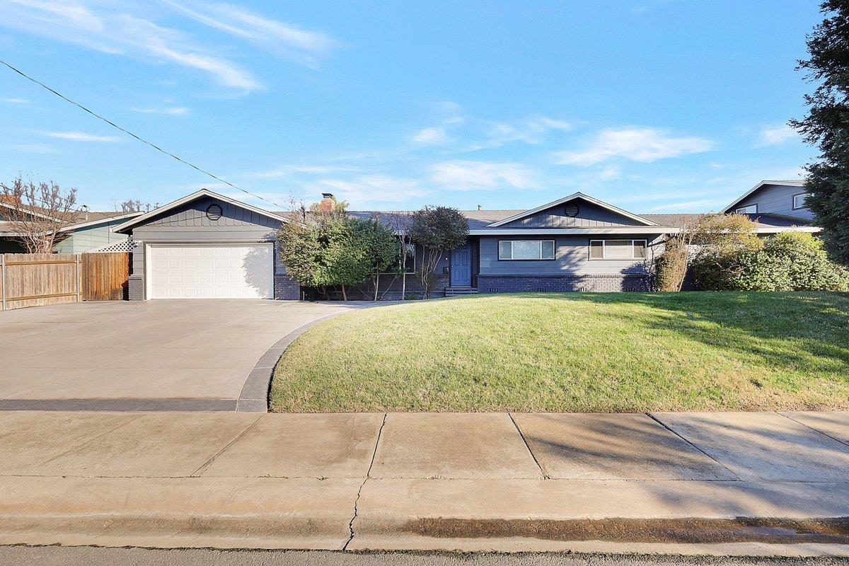 Front Image Thumbnail for ML82032581