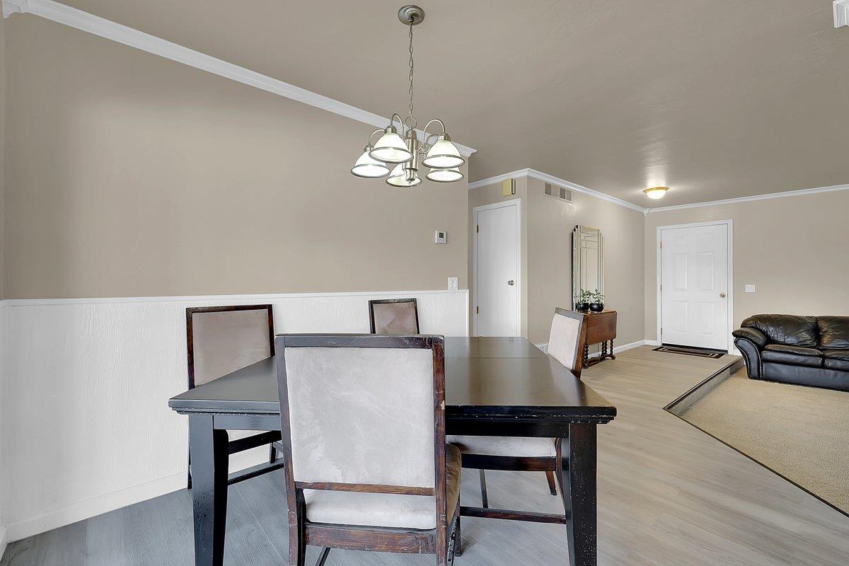 Detail Gallery Image 9 of 47 For 7307 N Roberta Way, Marysville,  CA 95901 - 3 Beds | 2 Baths