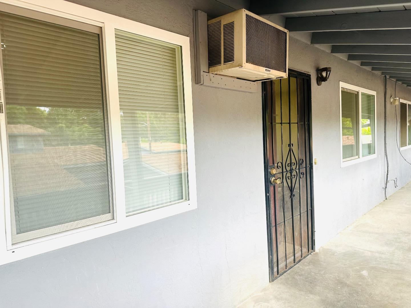 Detail Gallery Image 4 of 18 For 1707 W Swain Rd #10,  Stockton,  CA 95207 - 2 Beds | 1 Baths