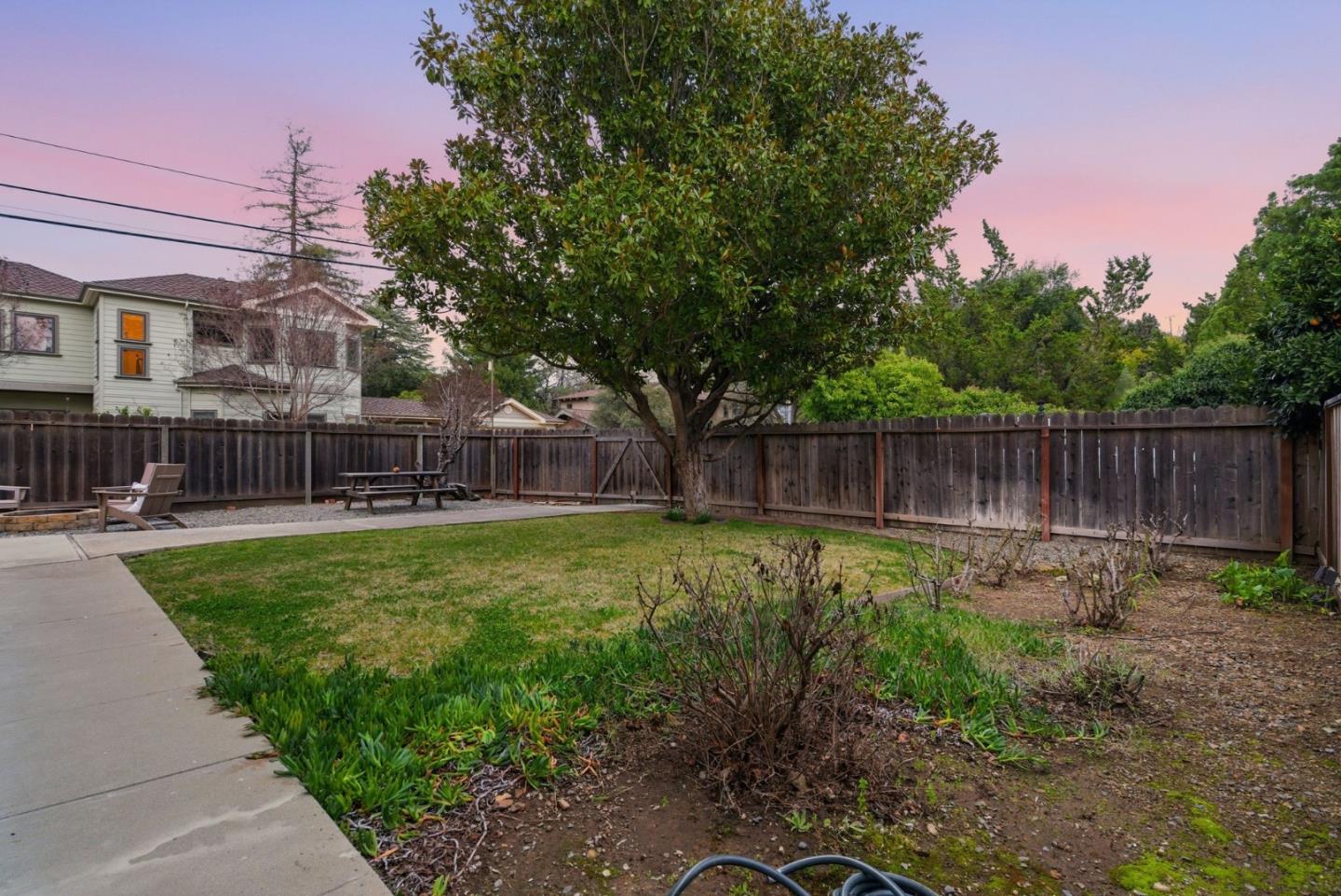 Detail Gallery Image 56 of 83 For 256 Los Gatos Blvd, Los Gatos,  CA 95030 - 5 Beds | 4/2 Baths