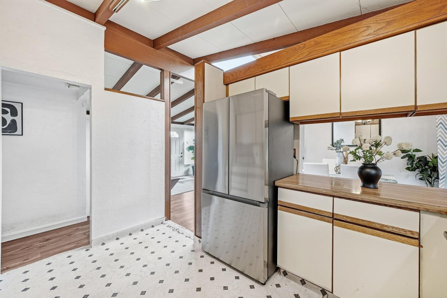 Detail Gallery Image 12 of 25 For 1110 Breezewood Ct, Sunnyvale,  CA 94089 - 3 Beds | 2 Baths