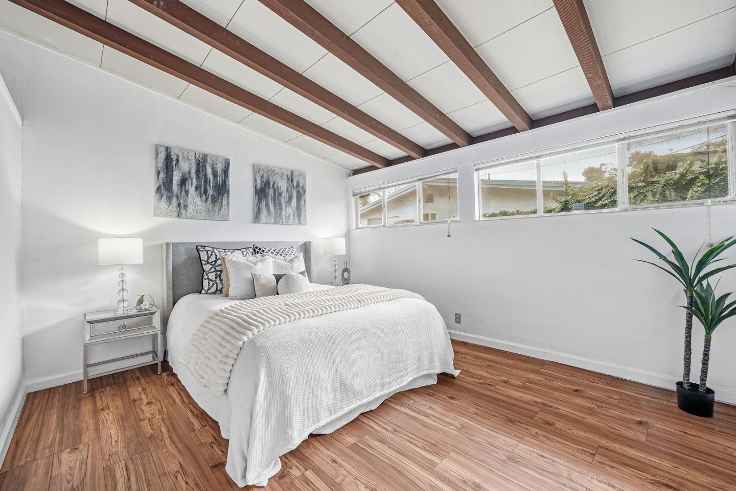 Detail Gallery Image 16 of 25 For 1110 Breezewood Ct, Sunnyvale,  CA 94089 - 3 Beds | 2 Baths