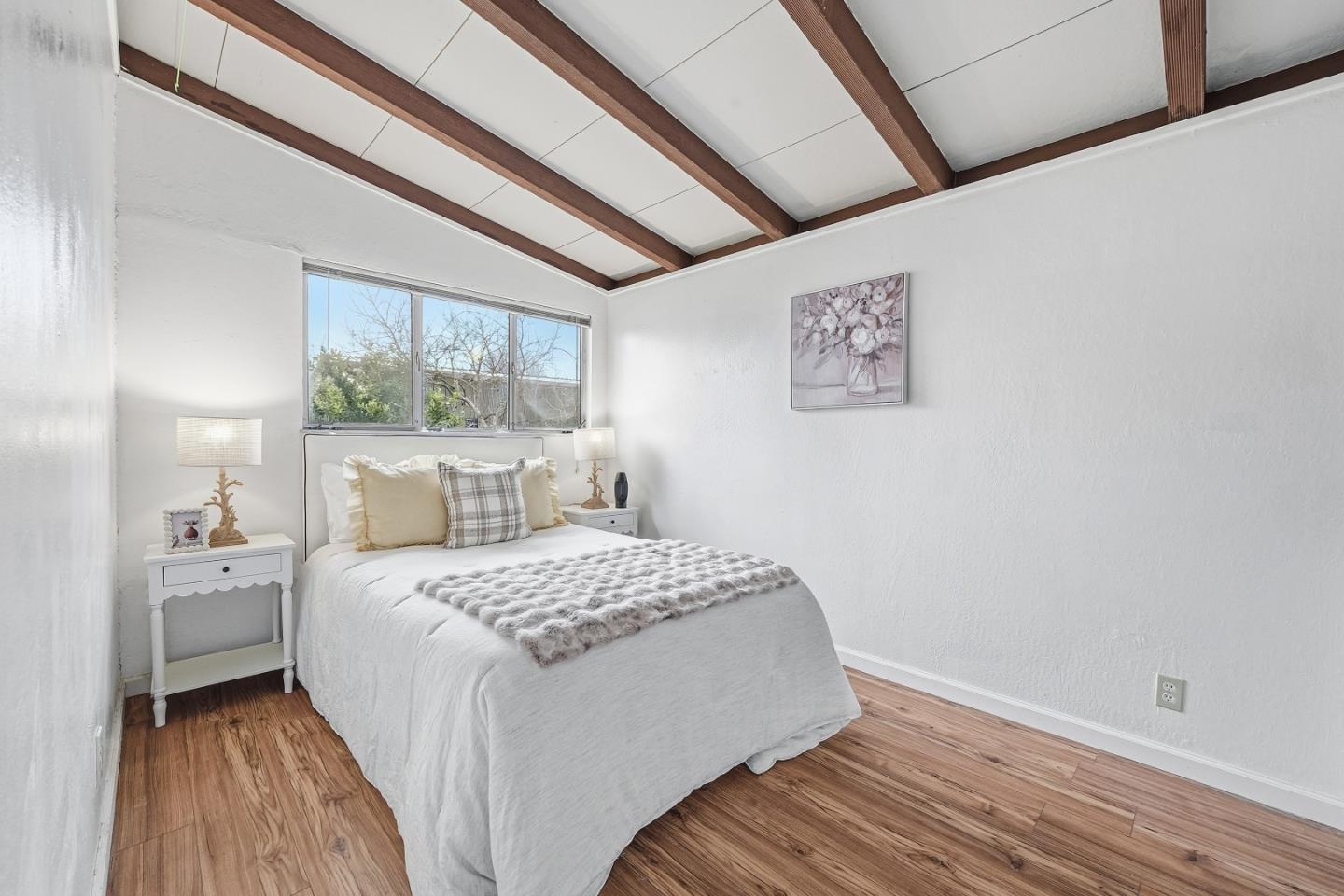 Detail Gallery Image 22 of 25 For 1110 Breezewood Ct, Sunnyvale,  CA 94089 - 3 Beds | 2 Baths