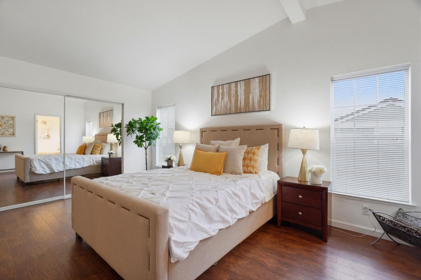 Detail Gallery Image 16 of 45 For 1085 Tasman Dr #400,  Sunnyvale,  CA 94089 - 3 Beds | 2 Baths