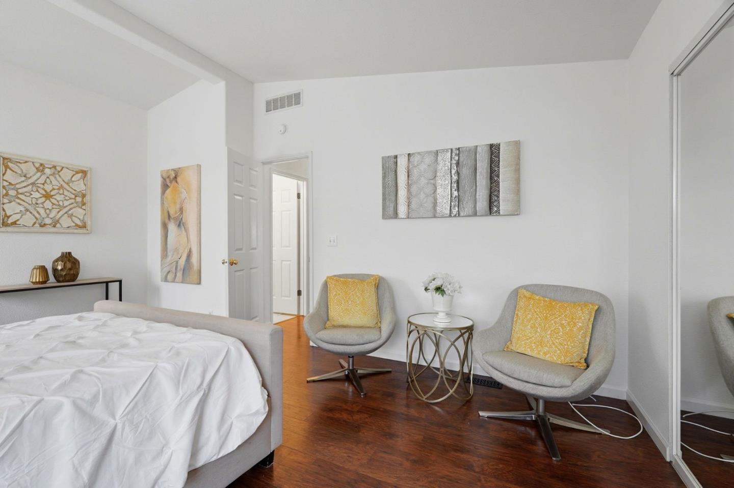 Detail Gallery Image 18 of 45 For 1085 Tasman Dr #400,  Sunnyvale,  CA 94089 - 3 Beds | 2 Baths