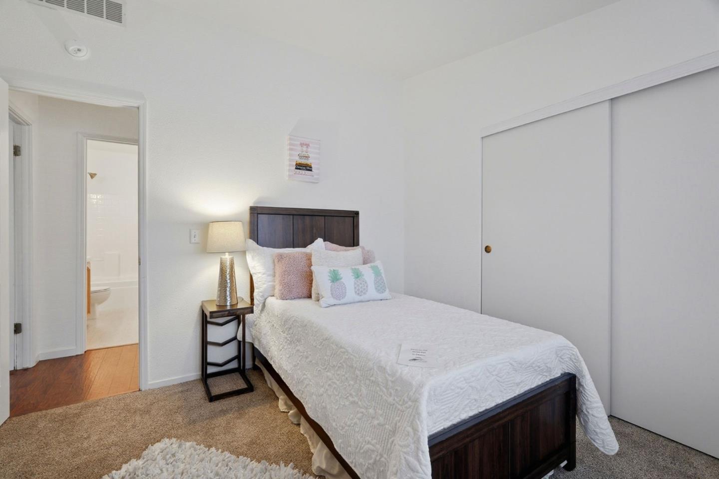Detail Gallery Image 22 of 45 For 1085 Tasman Dr #400,  Sunnyvale,  CA 94089 - 3 Beds | 2 Baths