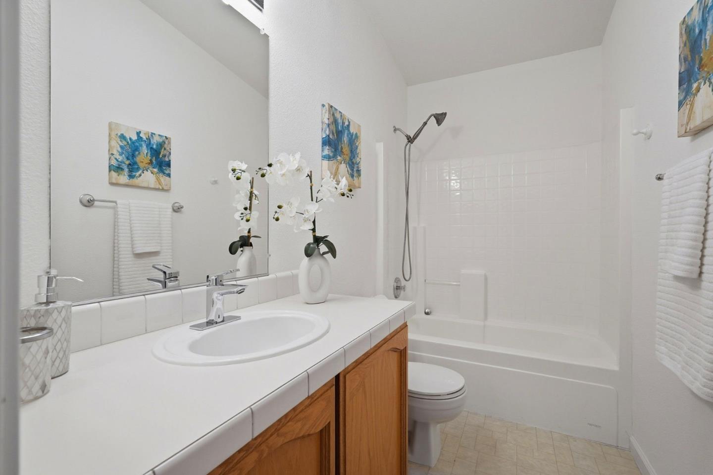 Detail Gallery Image 24 of 45 For 1085 Tasman Dr #400,  Sunnyvale,  CA 94089 - 3 Beds | 2 Baths