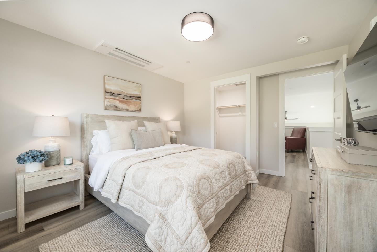 Detail Gallery Image 13 of 29 For 111 Aptos Village Way #1,  Aptos,  CA 95003 - 2 Beds | 2/1 Baths