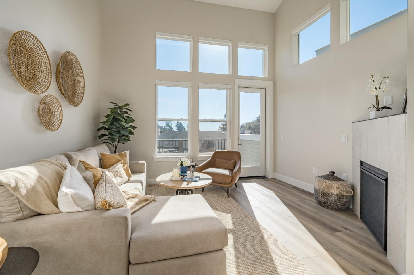 Detail Gallery Image 5 of 29 For 111 Aptos Village Way #1,  Aptos,  CA 95003 - 2 Beds | 2/1 Baths