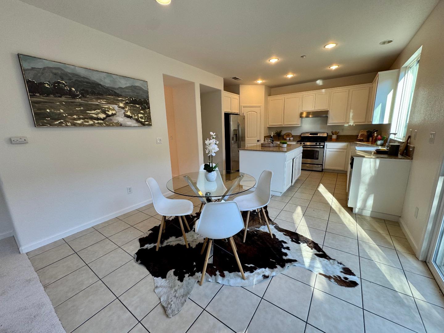 Detail Gallery Image 6 of 26 For 1924 Cedar Falls Ave, Brentwood,  CA 94513 - 4 Beds | 3/1 Baths