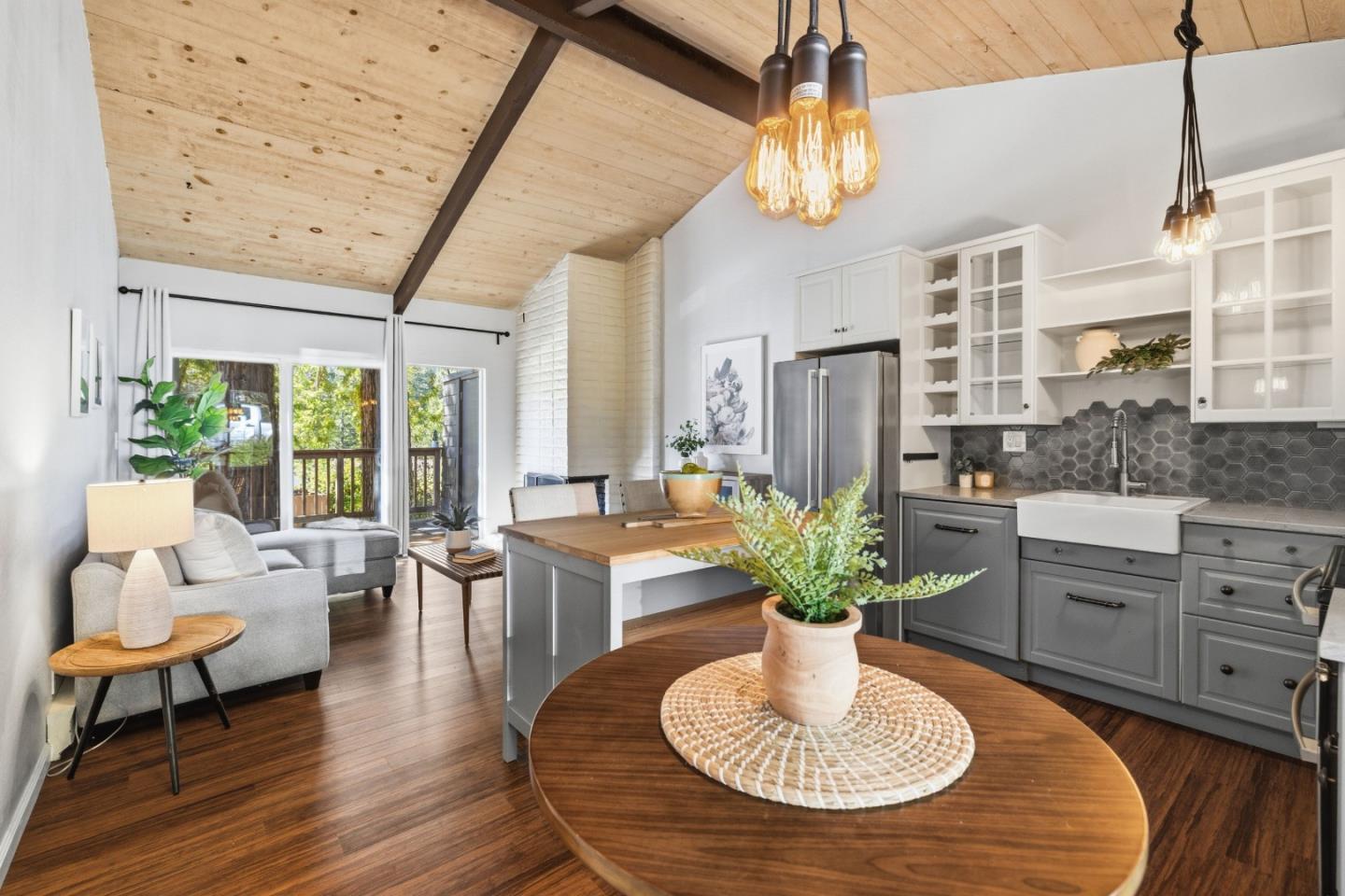 Detail Gallery Image 10 of 48 For 101 Culligan Ct, Boulder Creek,  CA 95006 - 2 Beds | 2 Baths