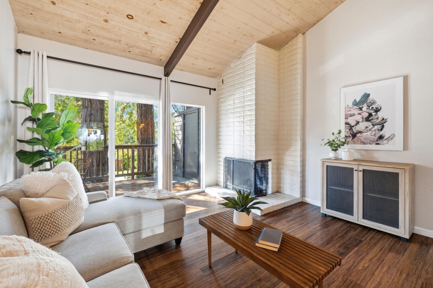 Detail Gallery Image 4 of 48 For 101 Culligan Ct, Boulder Creek,  CA 95006 - 2 Beds | 2 Baths