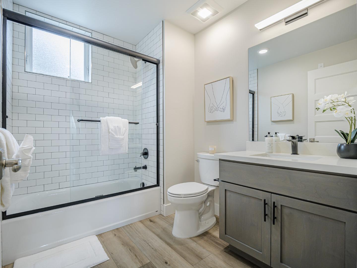 Detail Gallery Image 19 of 38 For 111 Aptos Village Way #2,  Aptos,  CA 95003 - 3 Beds | 3 Baths