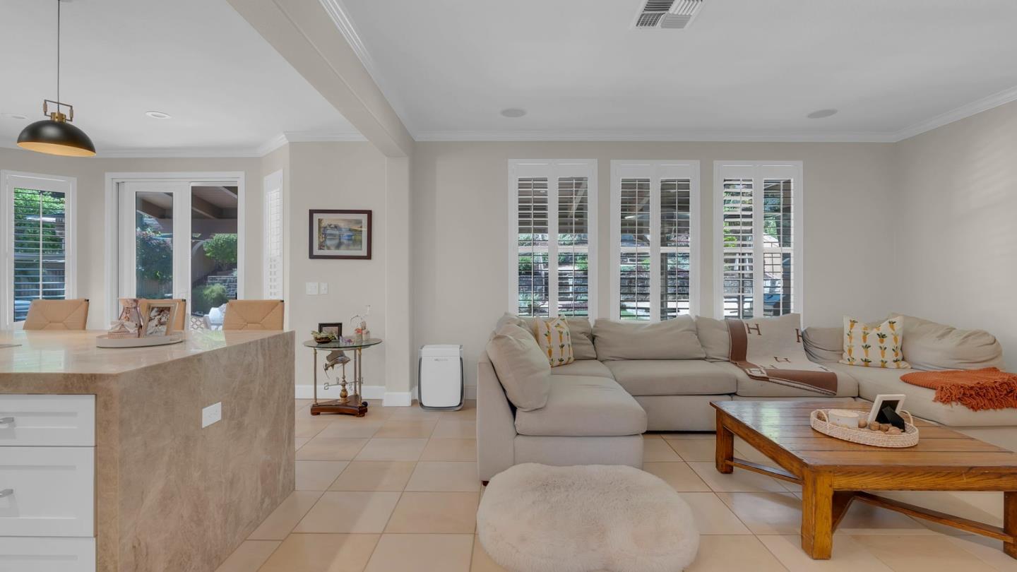 Detail Gallery Image 15 of 24 For 7115 Lahinch Dr, Gilroy,  CA 95020 - 5 Beds | 3/1 Baths