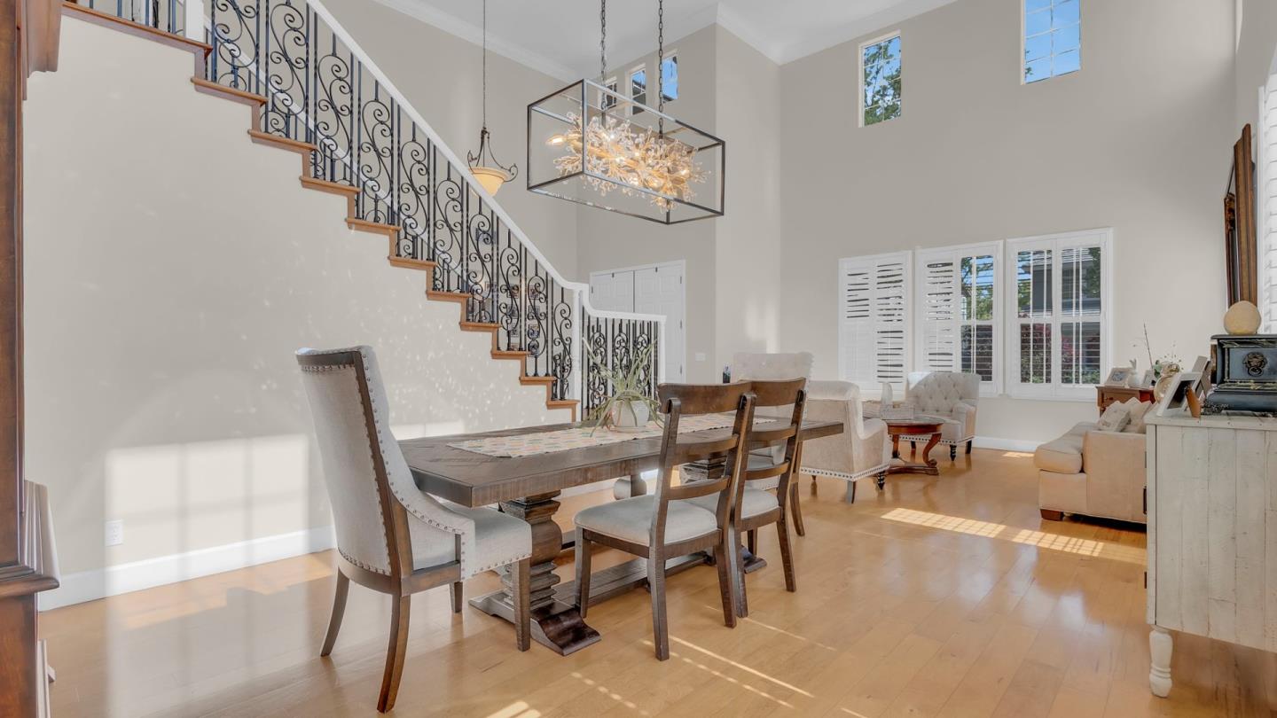 Detail Gallery Image 7 of 24 For 7115 Lahinch Dr, Gilroy,  CA 95020 - 5 Beds | 3/1 Baths