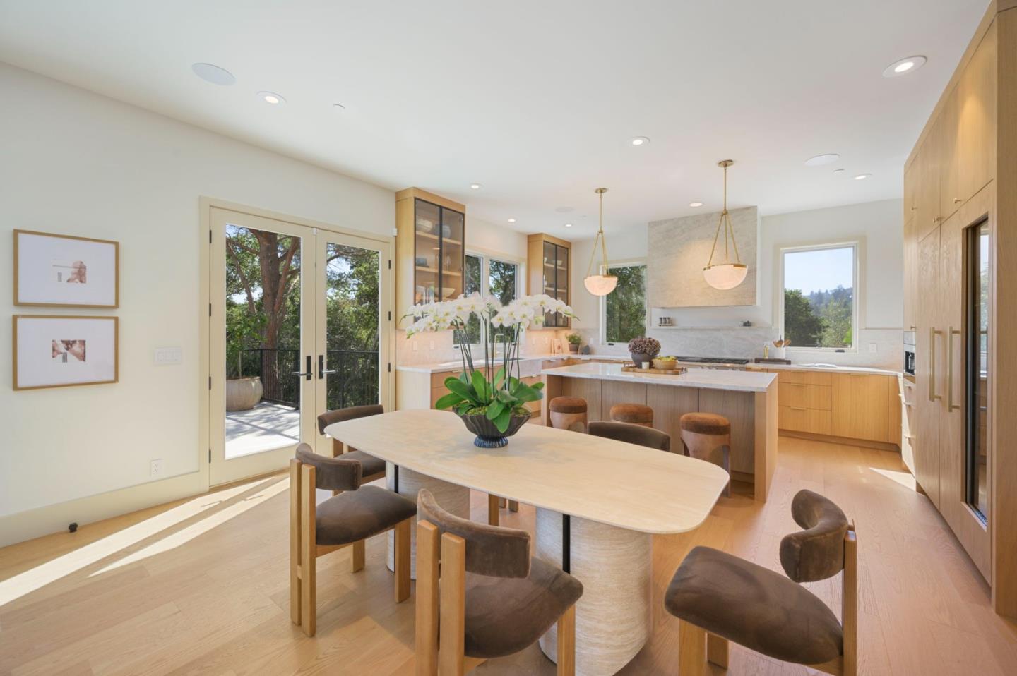 Detail Gallery Image 12 of 62 For 1215 La Cumbre, Hillsborough,  CA 94010 - 8 Beds | 7/1 Baths