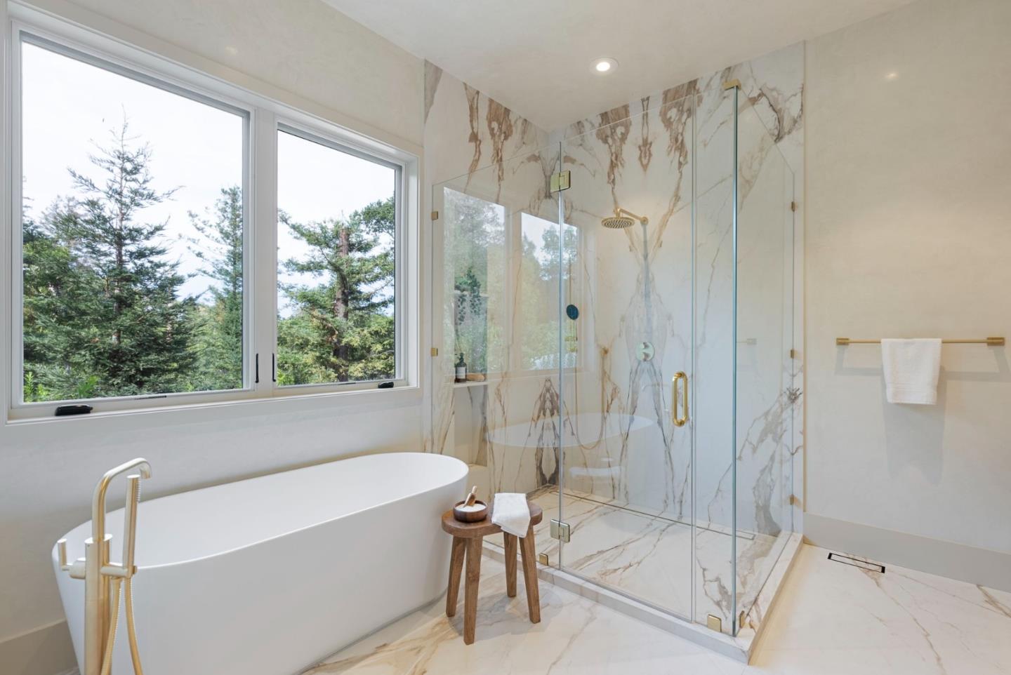 Detail Gallery Image 25 of 62 For 1215 La Cumbre, Hillsborough,  CA 94010 - 8 Beds | 7/1 Baths