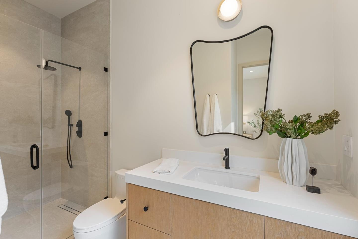 Detail Gallery Image 28 of 62 For 1215 La Cumbre, Hillsborough,  CA 94010 - 8 Beds | 7/1 Baths