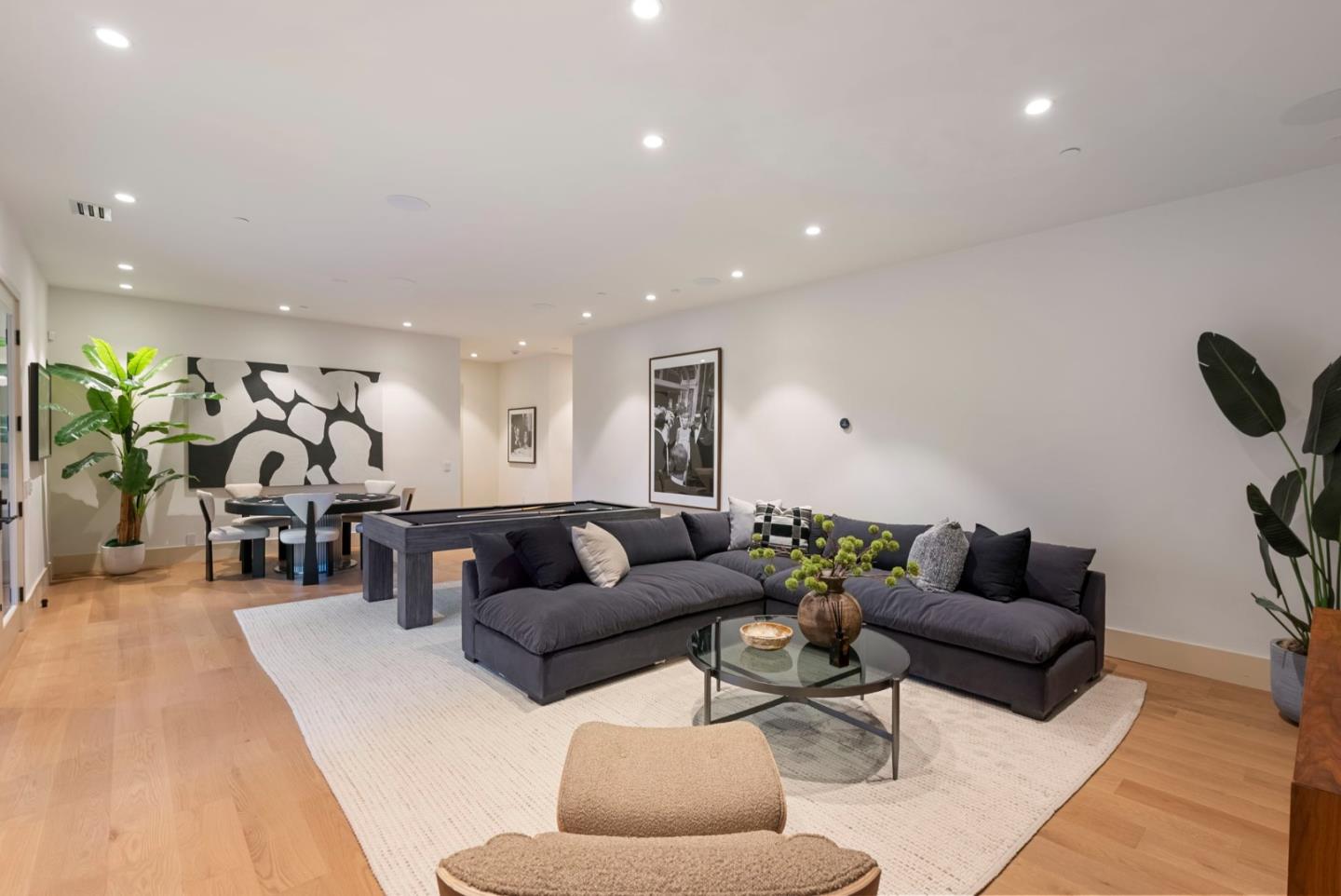 Detail Gallery Image 35 of 62 For 1215 La Cumbre, Hillsborough,  CA 94010 - 8 Beds | 7/1 Baths