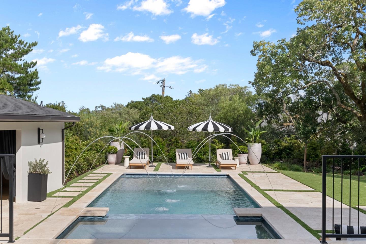 Detail Gallery Image 47 of 62 For 1215 La Cumbre, Hillsborough,  CA 94010 - 8 Beds | 7/1 Baths