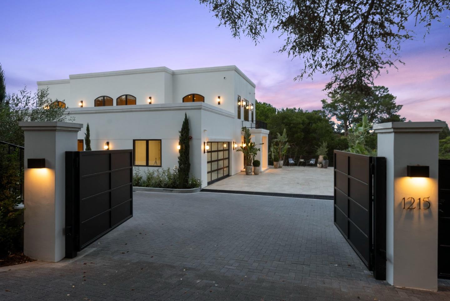 Detail Gallery Image 57 of 62 For 1215 La Cumbre, Hillsborough,  CA 94010 - 8 Beds | 7/1 Baths