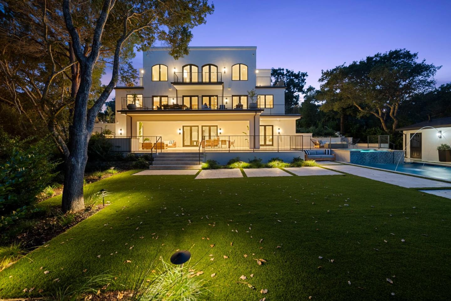 Detail Gallery Image 60 of 62 For 1215 La Cumbre, Hillsborough,  CA 94010 - 8 Beds | 7/1 Baths