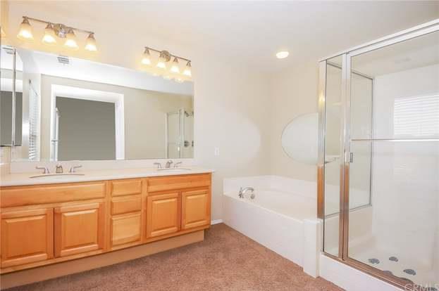 Detail Gallery Image 5 of 22 For 13416 Silver Stirrup Dr, Corona,  CA 92883 - 5 Beds | 2/1 Baths