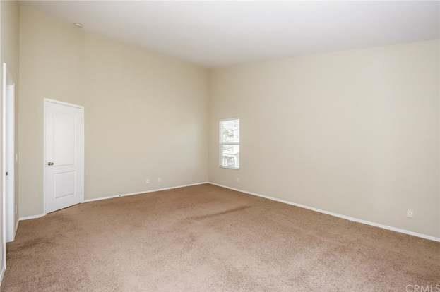 Detail Gallery Image 8 of 22 For 13416 Silver Stirrup Dr, Corona,  CA 92883 - 5 Beds | 2/1 Baths