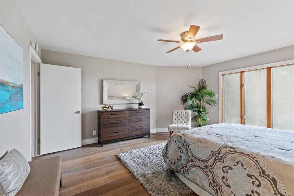 Detail Gallery Image 10 of 27 For 30 Knollcrest Rd, Hillsborough,  CA 94010 - 4 Beds | 3/1 Baths