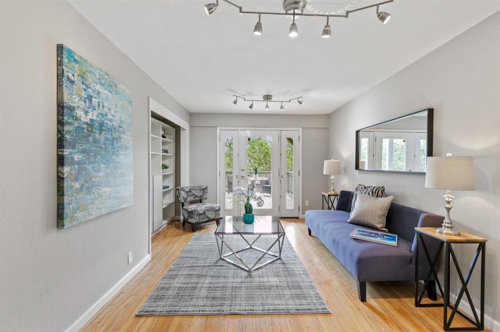 Detail Gallery Image 19 of 27 For 30 Knollcrest Rd, Hillsborough,  CA 94010 - 4 Beds | 3/1 Baths