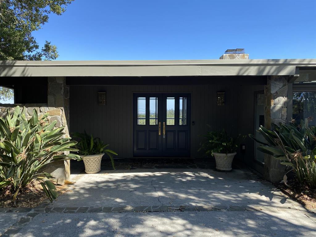 Detail Gallery Image 3 of 27 For 30 Knollcrest Rd, Hillsborough,  CA 94010 - 4 Beds | 3/1 Baths