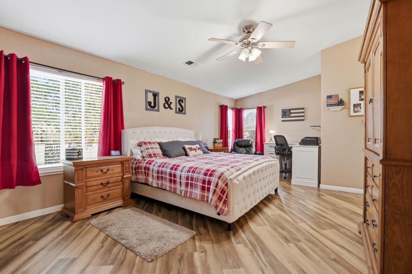 Detail Gallery Image 24 of 36 For 1744 Brentwood Ct, Hollister,  CA 95023 - 4 Beds | 2/1 Baths