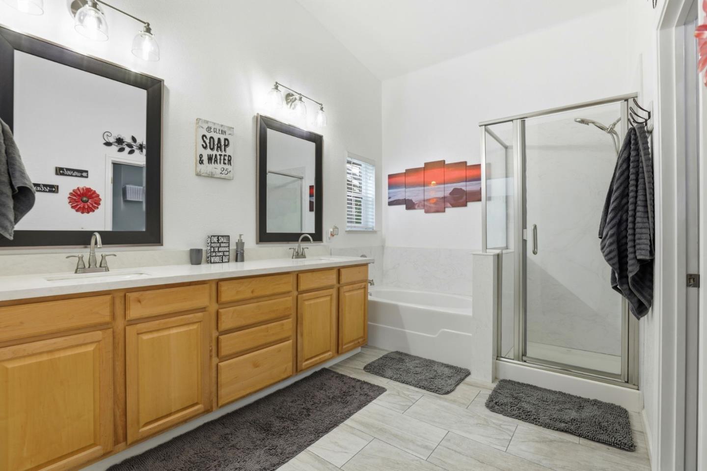 Detail Gallery Image 26 of 36 For 1744 Brentwood Ct, Hollister,  CA 95023 - 4 Beds | 2/1 Baths