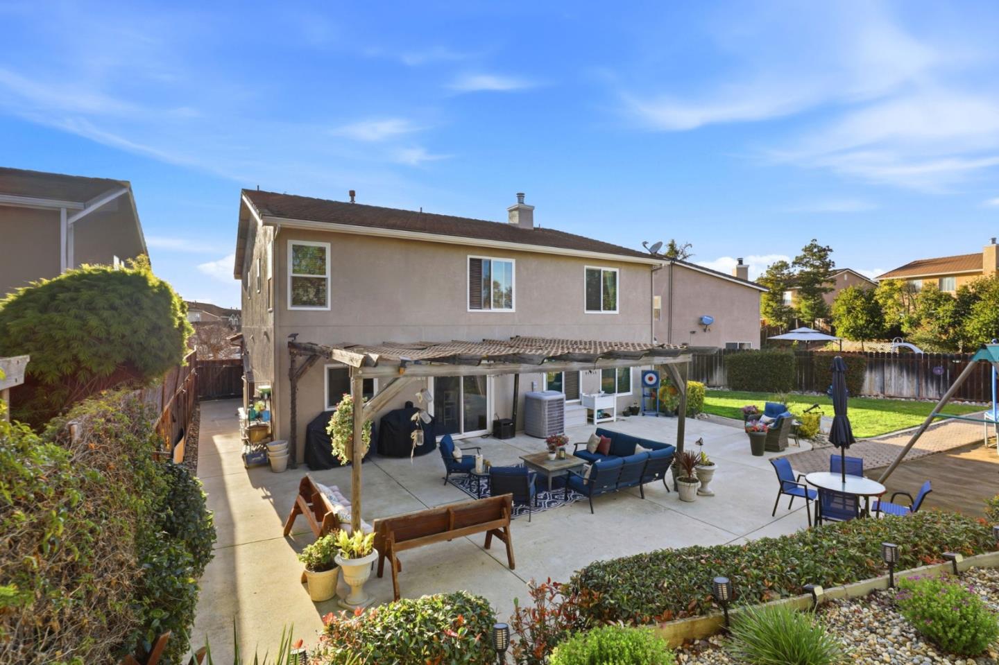 Detail Gallery Image 31 of 36 For 1744 Brentwood Ct, Hollister,  CA 95023 - 4 Beds | 2/1 Baths