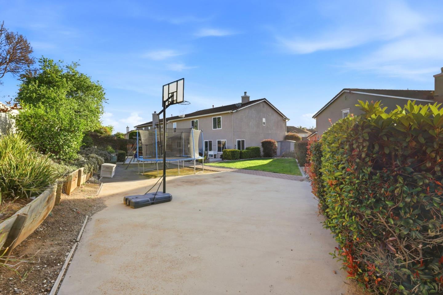 Detail Gallery Image 34 of 36 For 1744 Brentwood Ct, Hollister,  CA 95023 - 4 Beds | 2/1 Baths