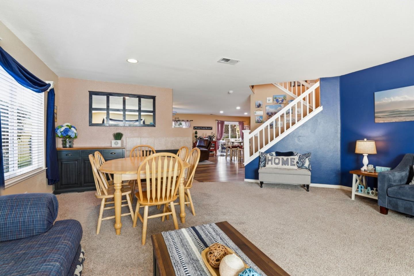 Detail Gallery Image 7 of 36 For 1744 Brentwood Ct, Hollister,  CA 95023 - 4 Beds | 2/1 Baths