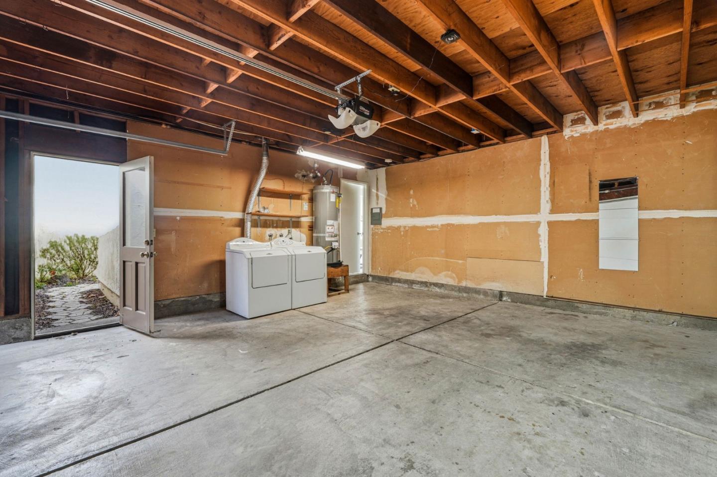 Detail Gallery Image 27 of 36 For 5893 Manorwood Ct, San Jose,  CA 95129 - 2 Beds | 2 Baths