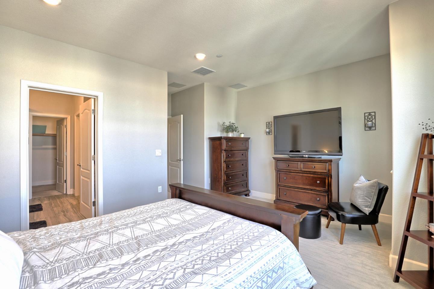 Detail Gallery Image 24 of 53 For 2980 Henry Miller Pl #4,  San Jose,  CA 95136 - 3 Beds | 3/1 Baths