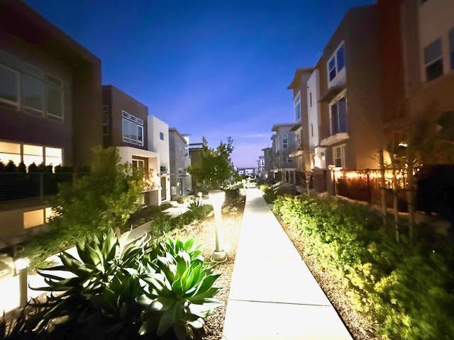 Detail Gallery Image 33 of 53 For 2980 Henry Miller Pl #4,  San Jose,  CA 95136 - 3 Beds | 3/1 Baths