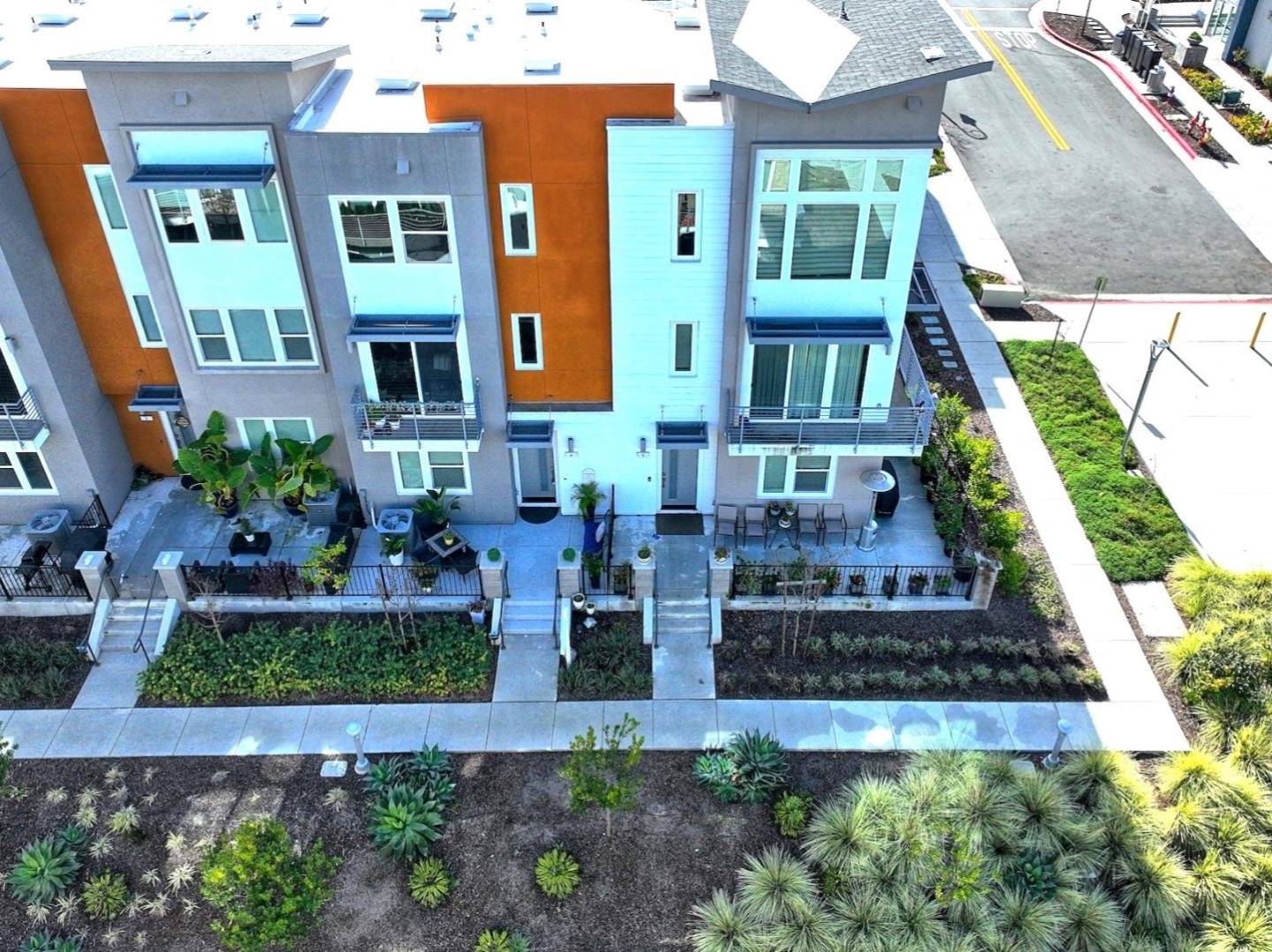 Detail Gallery Image 36 of 53 For 2980 Henry Miller Pl #4,  San Jose,  CA 95136 - 3 Beds | 3/1 Baths