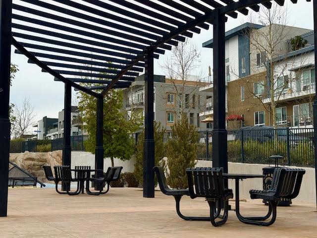 Detail Gallery Image 44 of 53 For 2980 Henry Miller Pl #4,  San Jose,  CA 95136 - 3 Beds | 3/1 Baths