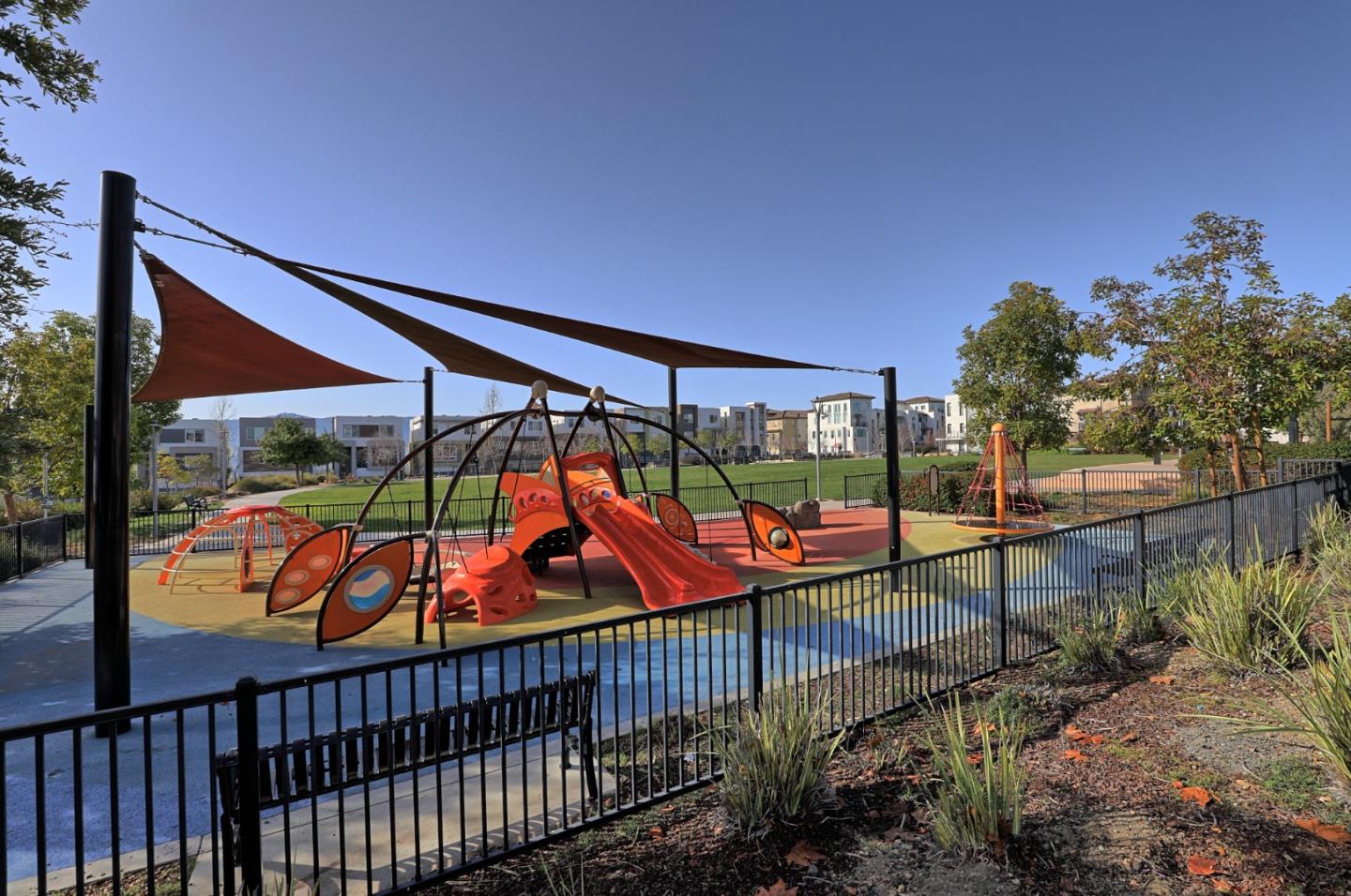 Detail Gallery Image 49 of 53 For 2980 Henry Miller Pl #4,  San Jose,  CA 95136 - 3 Beds | 3/1 Baths