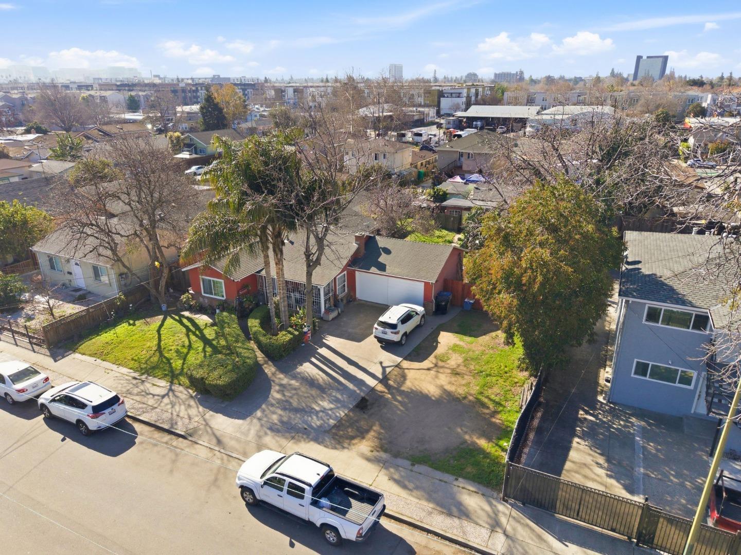 Detail Gallery Image 11 of 11 For 855 N 12th St, San Jose,  CA 95112 - 5 Beds | 2 Baths