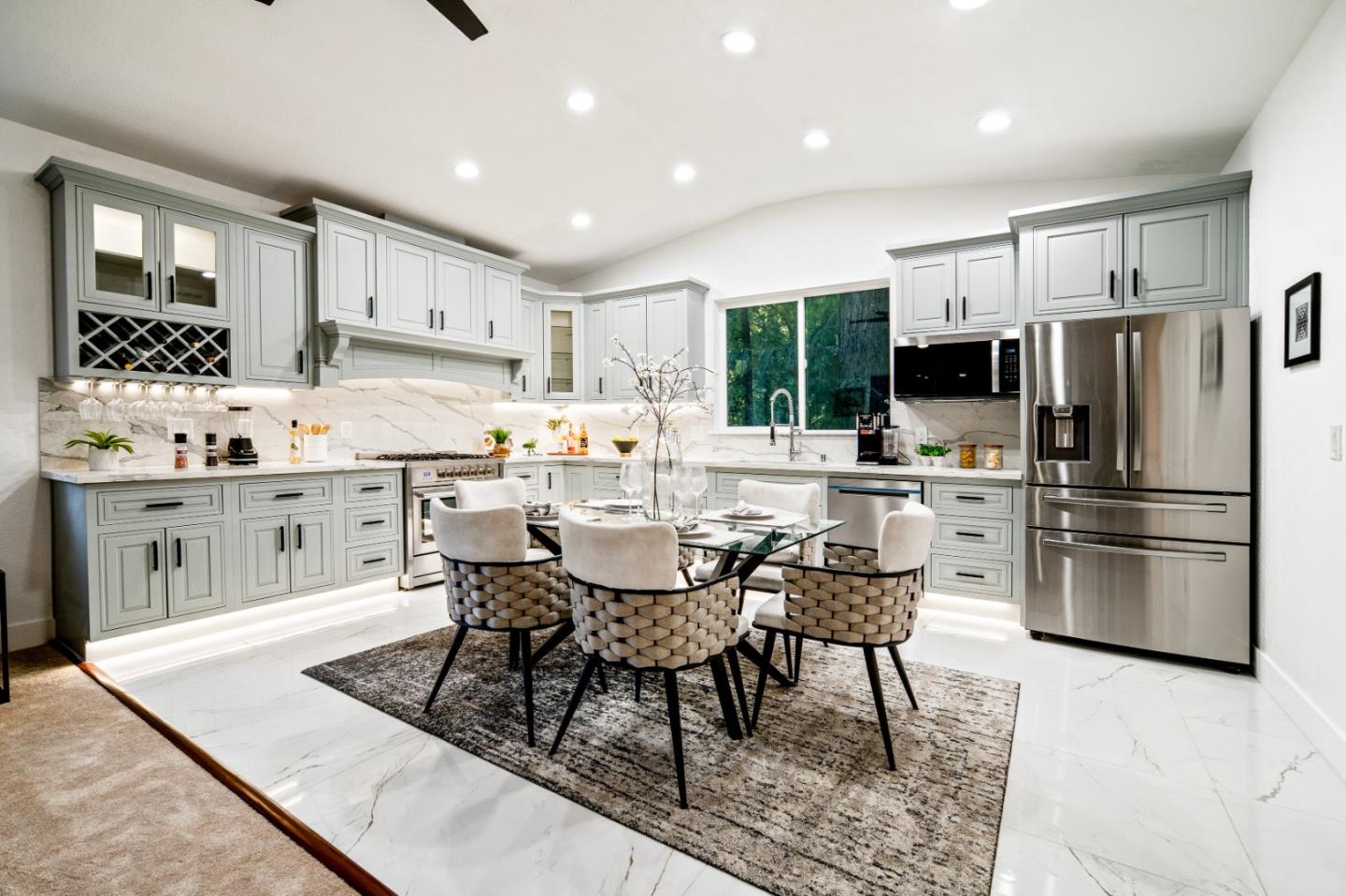 Detail Gallery Image 4 of 32 For 255 Brookside Dr, Boulder Creek,  CA 95006 - 4 Beds | 2/1 Baths