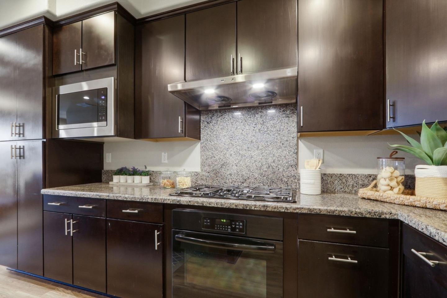 Photo #7: ML82032621 Listing: Photo #7